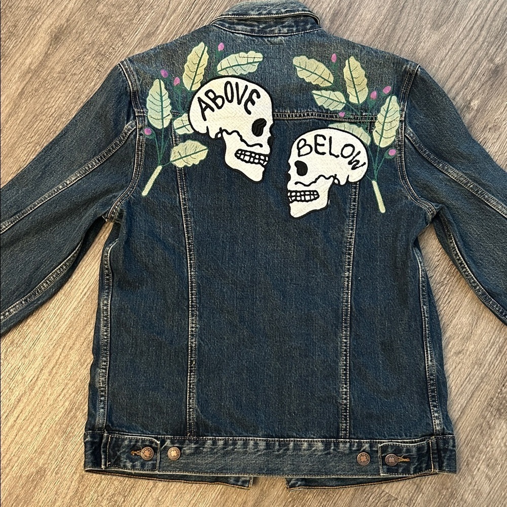 NWT Lucky Brand x Lot Stock & Barrel Denim Jacket Skull Above Below Embroidered - Picture 3 of 11